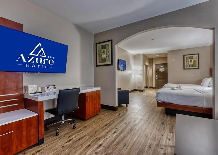 Hotel The Azure
