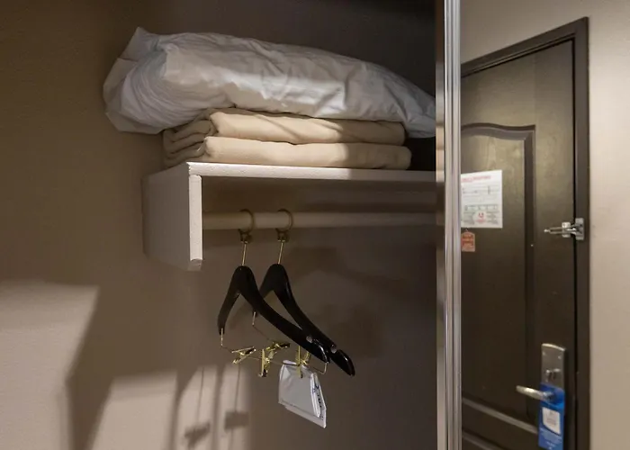 Hotel The Azure 2*