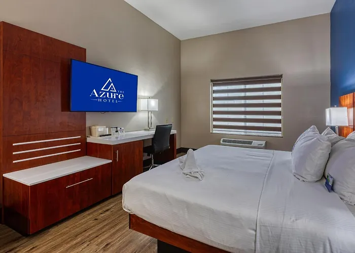 Hotel The Azure 2*